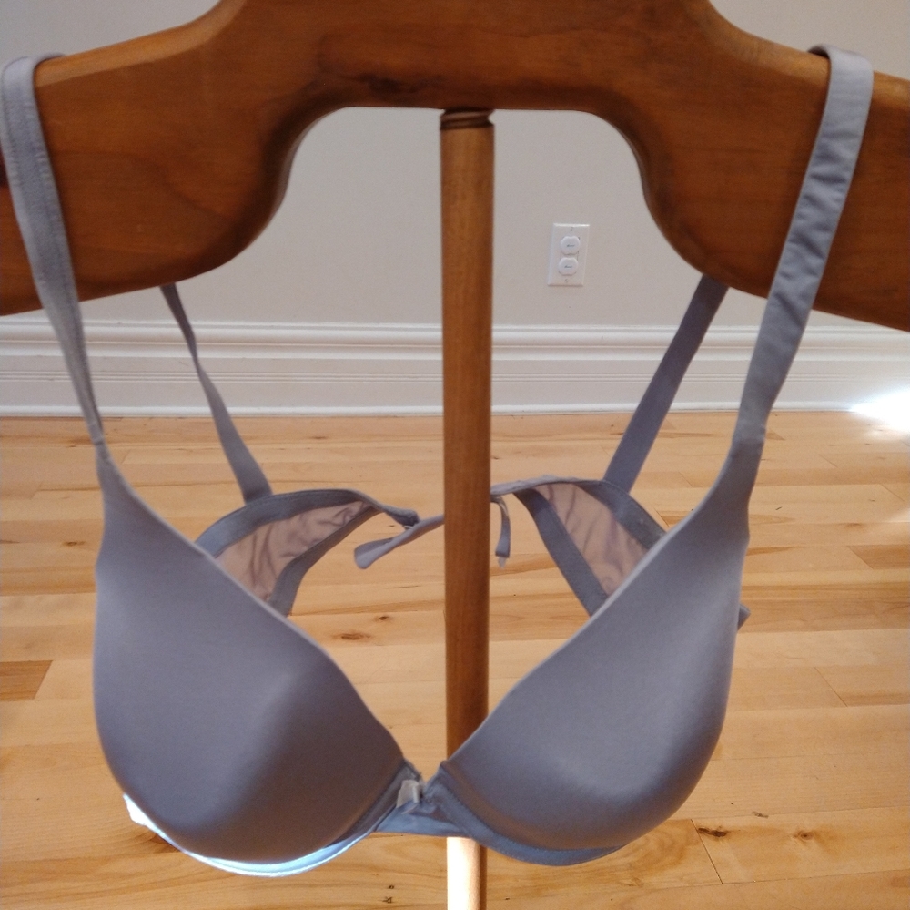 Miiyu 34D gray bra